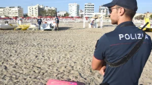 spiaggia-polizia-mare