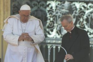 Papa Francesco “I social accentuano la violenza delle parole”