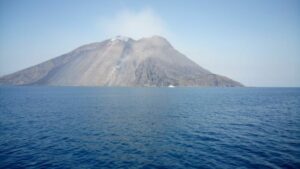 Musumeci “Scende da arancione a giallo il livello di allerta sullo Stromboli”