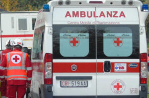 ambulanza-incidente-giorno